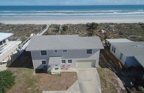 Crescent Beach House | House ∙ 4 bedrooms ∙ 10 guests