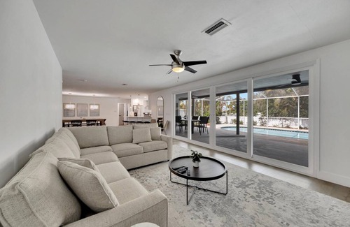 Seminole House | House ∙ 4 bedrooms ∙ 14 guests