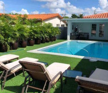 Flagami House | House ∙ 4 bedrooms ∙ 10 guests
