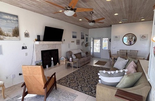 Boardwalk House | House ∙ 4 bedrooms ∙ 10 guests