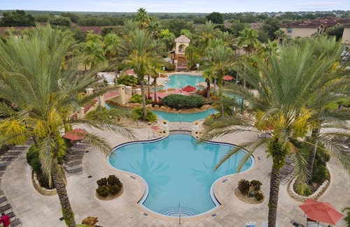 Regal Palms House | House ∙ 4 bedrooms ∙ 8 guests