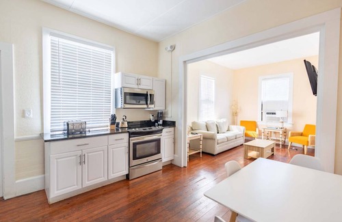 Historic Seaport House | House ∙ 7 bedrooms ∙ 19 guests
