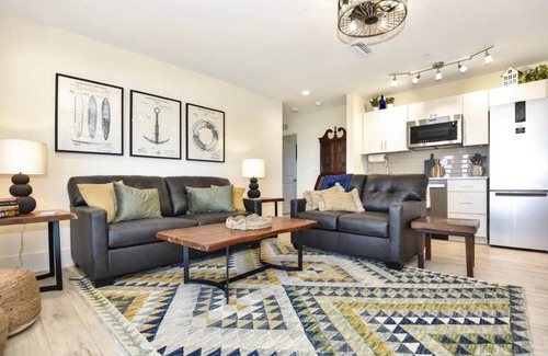 Painters Hill House | House ∙ 8 bedrooms ∙ 18 guests