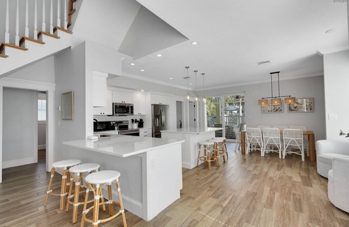 Siesta Key Village House | Huge Yard with Heated Pool, Steps to Beach - The Pool House