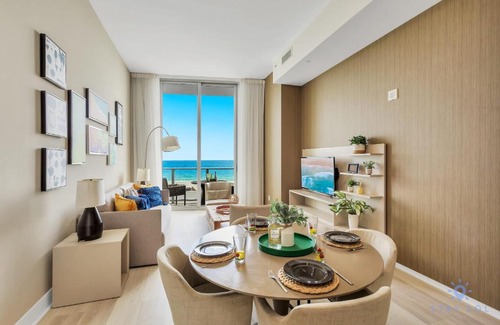 Hollywood South Central Beach Apartment | HYDE BEACH RESORT by Stay Sol