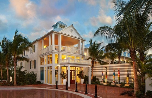 Historic Seaport House | Idyllic Key West Room w/Poolside Bar & Watersports | 2 Family Rooms