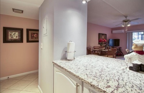 Marco Island Apartment | IM G-5 - Island Manor condo