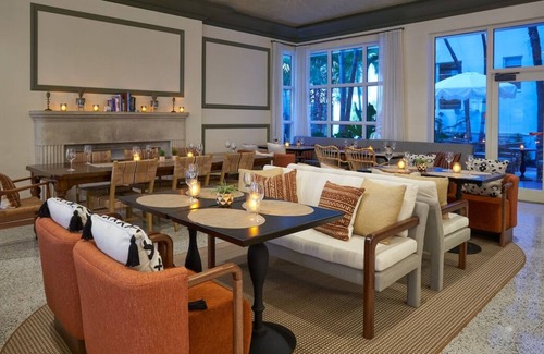 South Pointe House | Immerse in Ocean Drive Vibes! 3 Serene Rooms, Pool Onsite, Close to Miami Beach