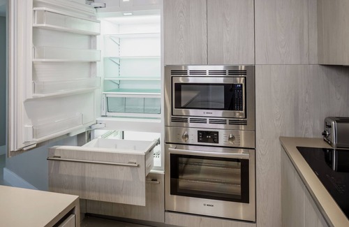 Hollywood South Central Beach Apartment | Incredible and Spacious Two Bedroom Beach Front Resort!