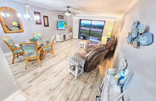 Ormond-by-the-Sea House | Island Dream Getaway - Beachfront 2BR/2BA & Pool