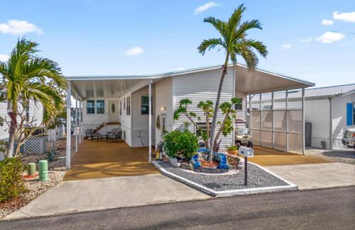 Saint James City House | Island Getaway