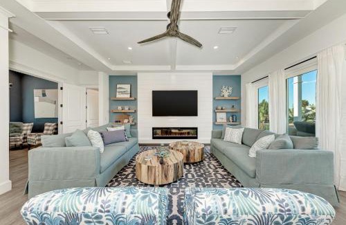 Holmes Beach House | Just Beachy managed by Beach Retreats