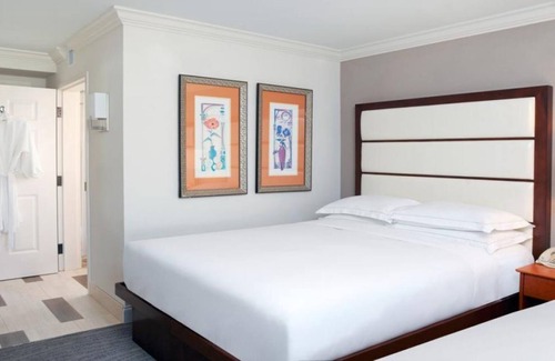 Park Shore House | Just What You Were Looking For! Three Units Near Naples Pier, w/ FREE Parking!