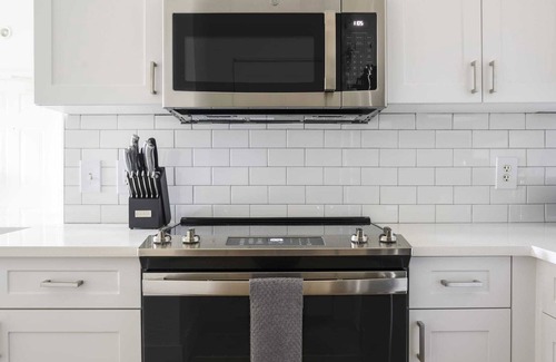 Wellington Apartment | Kasa | Comfy 1BD + Gym Access | Wellington