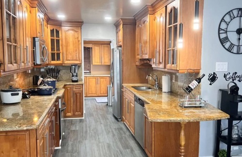 Miami Gardens House | King Bed, 3 miles to Stadium