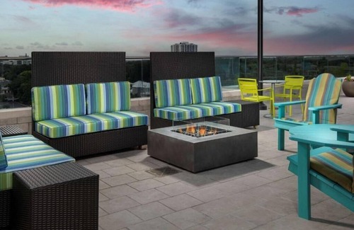 Lake Eola Heights Apartment | King Room Near Dorough R Lee ORL