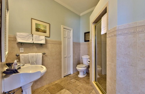Rural Estates House | Knickerbocker Suite 06 Furnished 1BR 1BA with Pool
