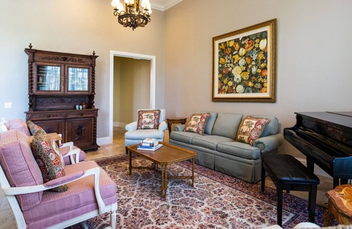 Rural Estates House | Knickerbocker Suite 11 Furnished 1BR 1BA with Pool
