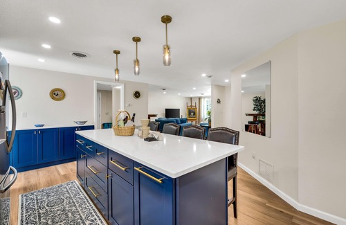 Laurel House | La Niña 5 minutes to Nokomis Beach. Fenced in Yard Pet-Friendly!