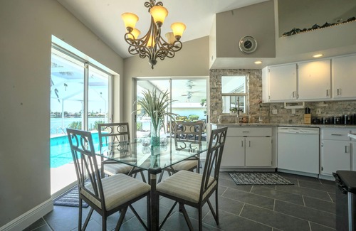 Fort Myers House | Lake Home With Heated Pool In Perfect Location