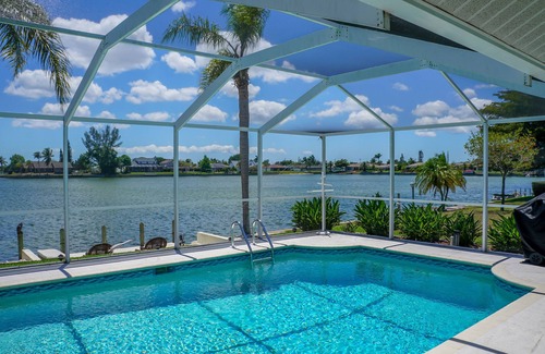 Fort Myers House | Lake Home With Heated Pool In Perfect Location