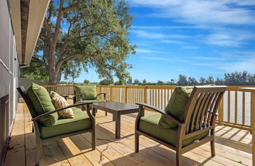 Davie House | Lake view, close to Hard Rock Casino, smart TV