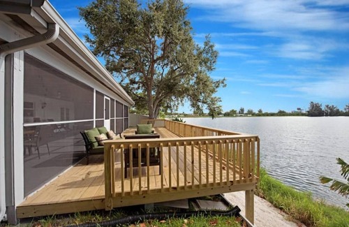 Davie House | Lake view, close to Hard Rock Casino, smart TV