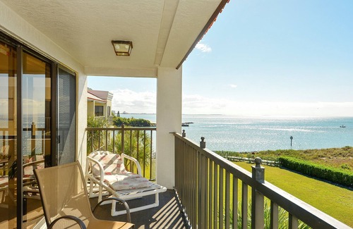 Sunset Beach Condo | Land's End 401 building 7 Top Floor, fully updated with awesome Gulf view!
