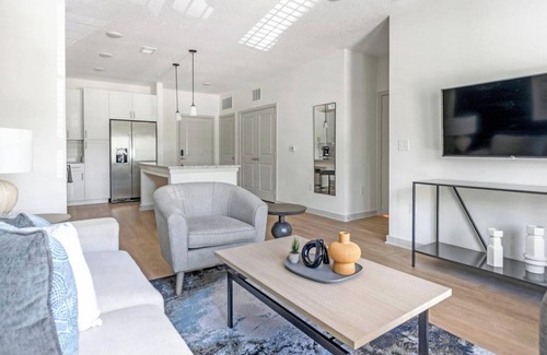 Jacksonville Apartment | Landing | Modern 2BD, Gym, Clubhouse