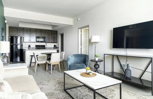 Eastwood Village Apartment | Landing | Stylish 2BD, Gym, Clubhouse