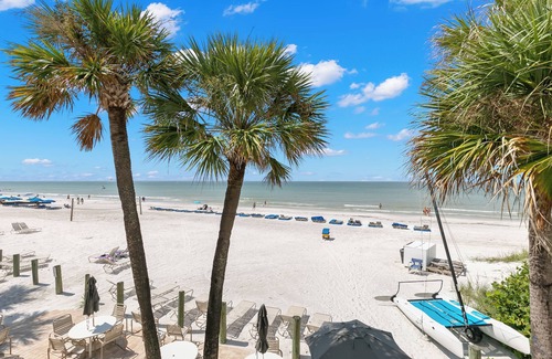 North Redington Beach Condo | Large 1 Bedroom Condo in Beachfront Property