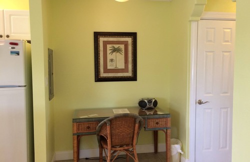 Sarasota Condo | Lido Beach Ocean View/POOL Sarasota Beachfront OFF SEASON RATES