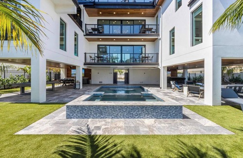 Sarasota House | Lido Luxe Estate: Rental with Pool & Rooftop Deck