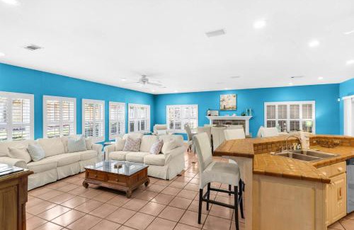 Seacrest House | Little Narnia - Colorful Beach House Private Pool