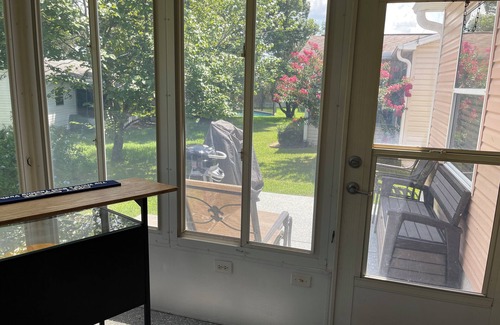 Lady Lake House | Located Right Between Sumter Landing and Spanish Springs!