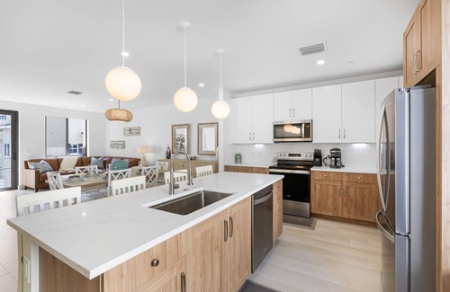 Poinciana Park House | Location Vacation, Heart of Fort Lauderdale, New Construction!