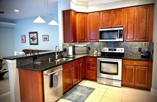 Pine Gardens North House | Looking for a luxurious experience.here it is. Book now.