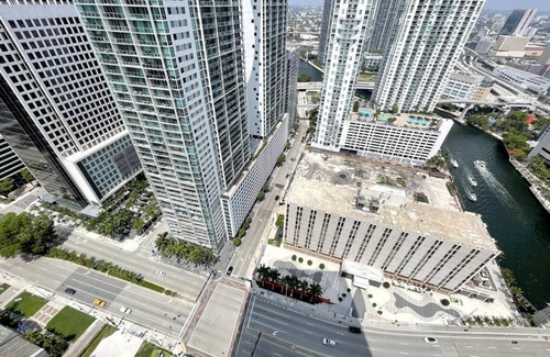 Downtown Miami Apartment | Lovely 1 Bedroom with bay view