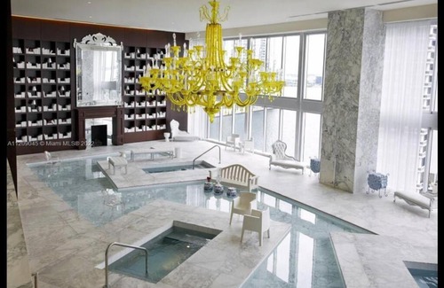 Downtown Miami Apartment | Lux Stays Iconbrickell Miami Downtown