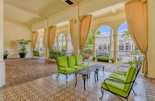 Palm Beach - West Palm Beach Apartment | Luxe Retreat w/Private Terrace