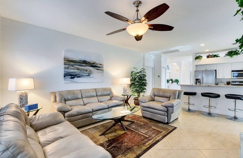 Central Naples House | Luxurious 4 bedroom 3 bath private pool home with gorgeous lake views!