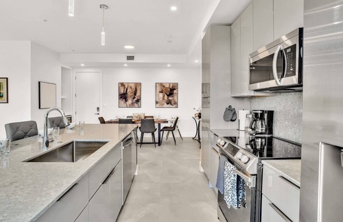 Harbordale Apartment | Luxury 3 Bedrooms APT Brand new, Perfectly located #304