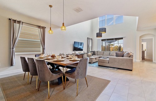 Four Corners Villa | Luxury 5 Bedroom Home 170
