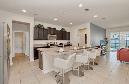West Haven Villa | Luxury 6 bedroom 5 bathroom with Spa and Games Room Brand New Modern Furnishings
