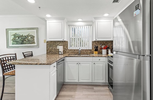Treasure Island Condo | Luxury Beachfront Condo Spectacular Sunsets SB208