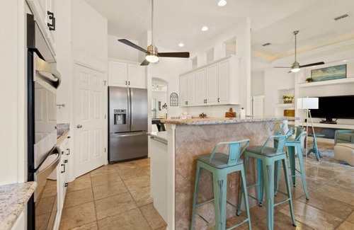 Pelican House | Luxury GULF access! DOCK/SPA/Pool/GAME ROOM
