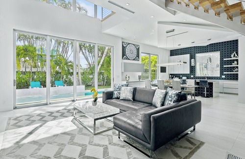 The Bluffs House | Luxury New Modern Beach Mansion in BEST Location!