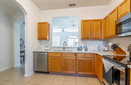 Regal Palms House | Luxury Resort Amenities - Bright and Modern Townhome