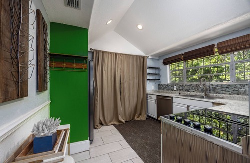 Innovation District House | Luxury Retreat Only Steps from UF Main Campus