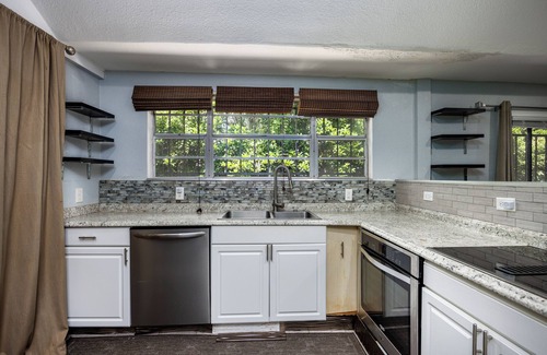 Innovation District House | Luxury Retreat Only Steps from UF Main Campus